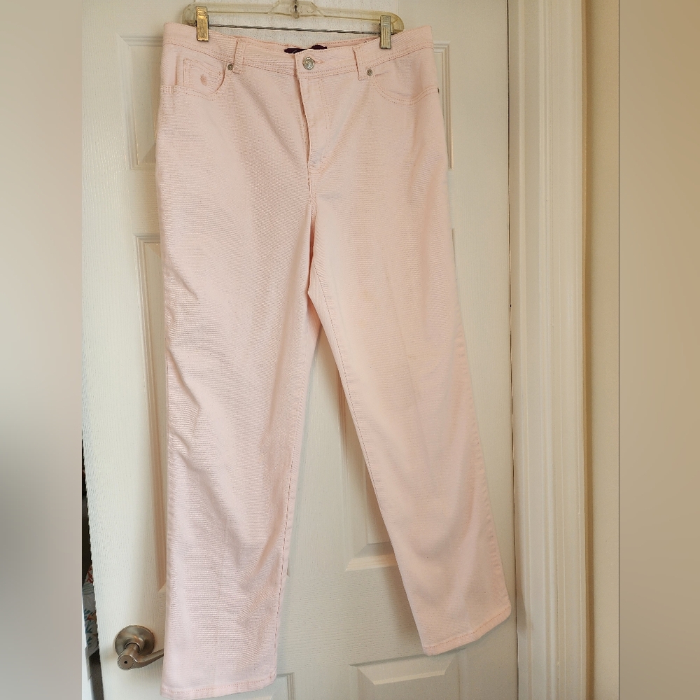 Gloria Vanderbilt  Amanda Pink Straight Leg Jeans with Relaxed Fit, Size 14